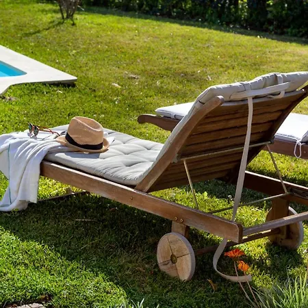 Altido Idyllic House With Pool And Garden In Colares Sintra